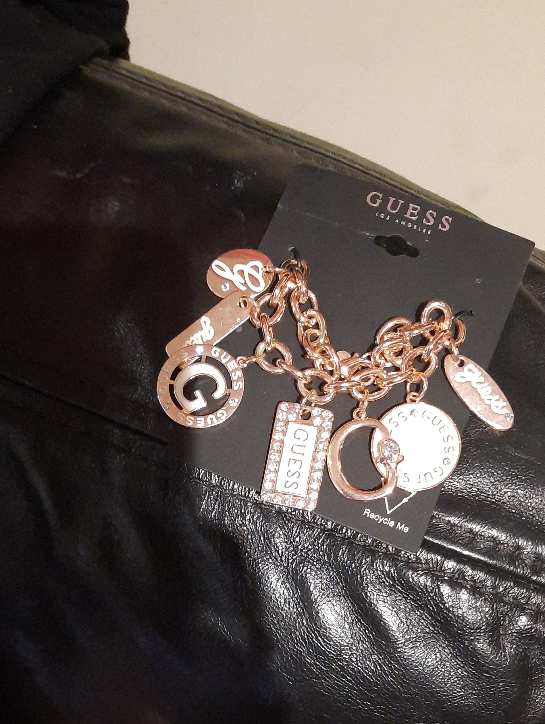 Nwt Genuine Chunky Guess Gold Charm Bracelet With Crystals Adjustable